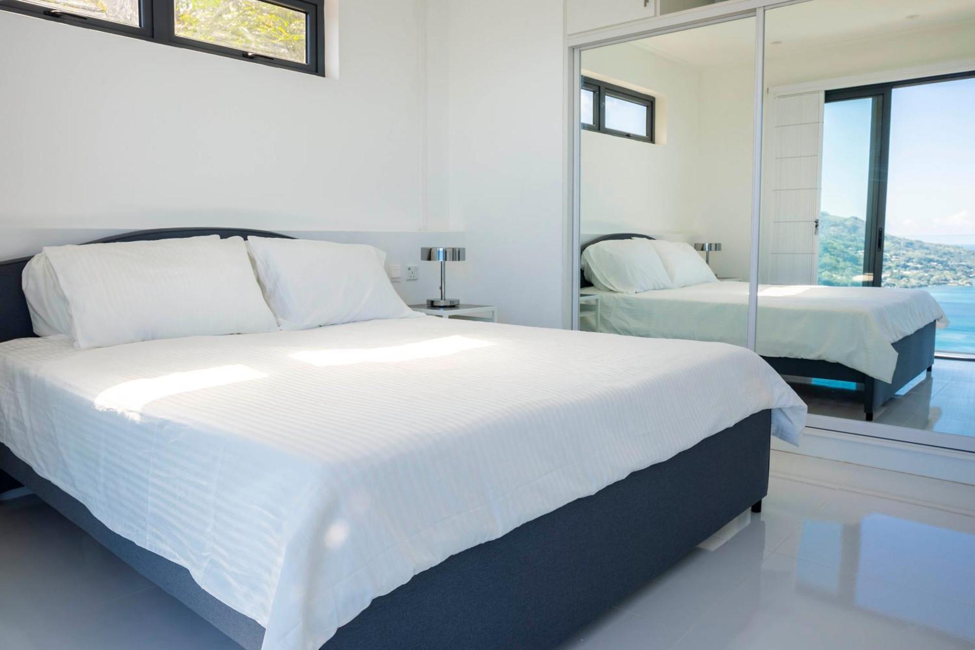 Paradise Heights Luxury Apartments & Villa Beau Vallon  Pokoj fotografie